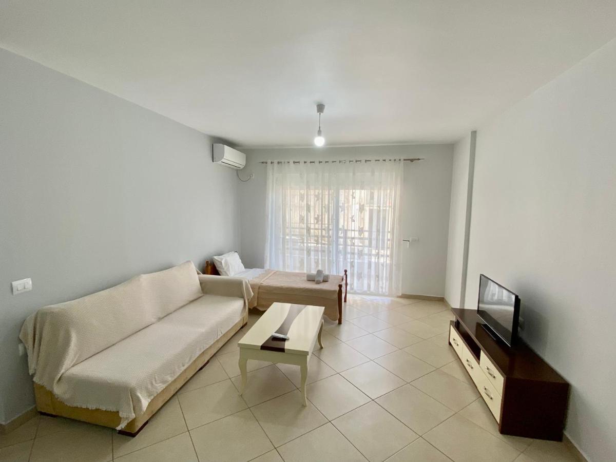 Evgenia'S Apartment Саранда Экстерьер фото